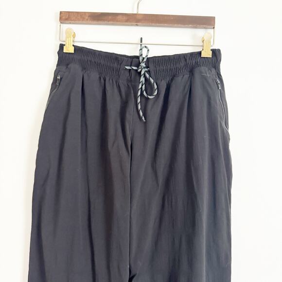 ATHLETA Trekkie Straight Crop Pants Black 10 - Picture 4 of 10